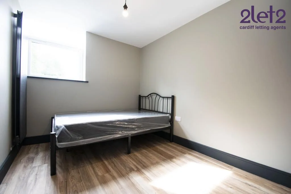 8 bedroom house for rent