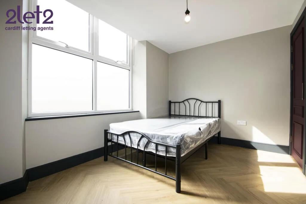 8 bedroom house for rent