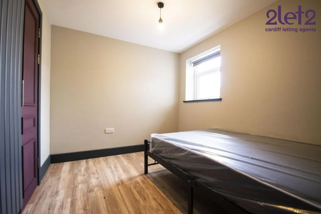 8 bedroom house for rent