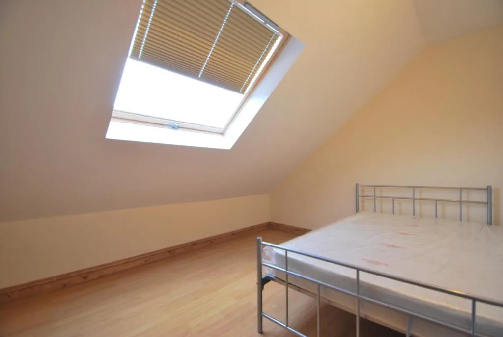 8 bedroom house for rent