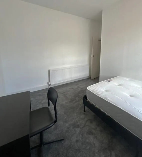 7 bedroom house for rent