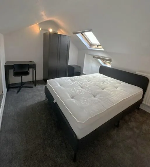 7 bedroom house for rent