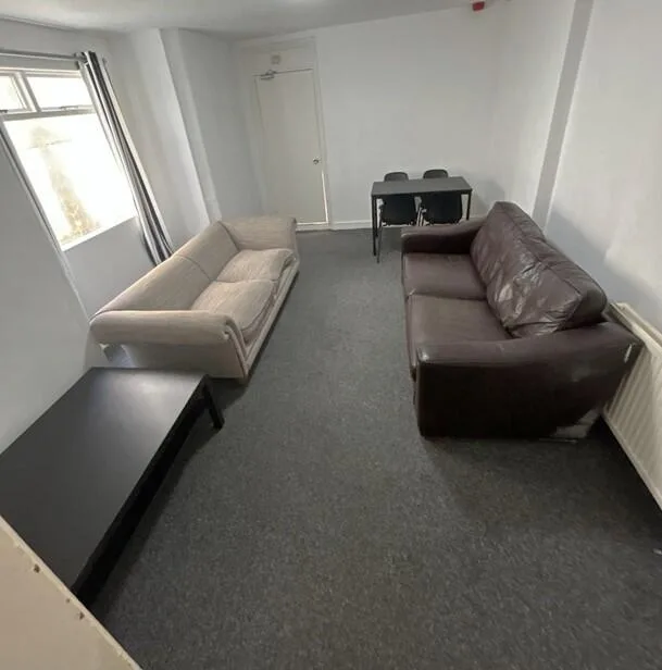 7 bedroom house for rent