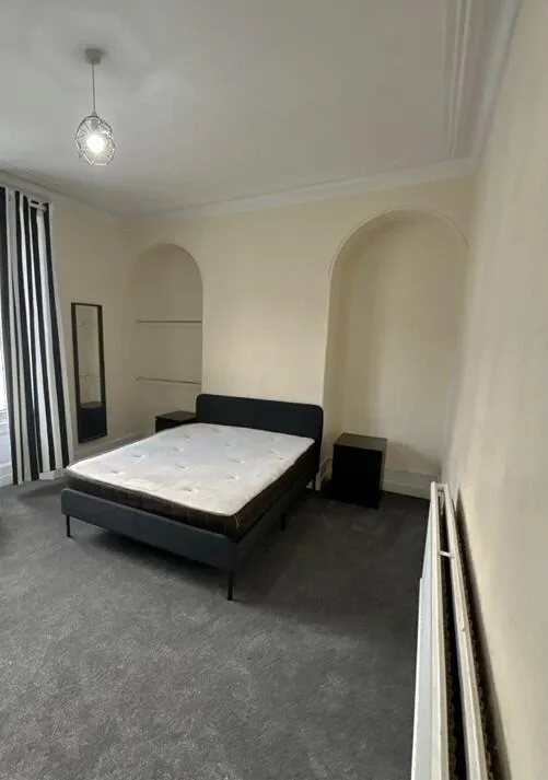 7 bedroom house for rent