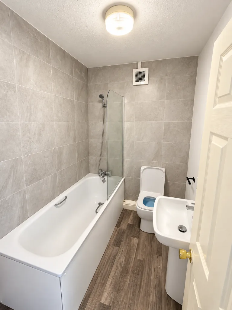 7 bedroom house for rent