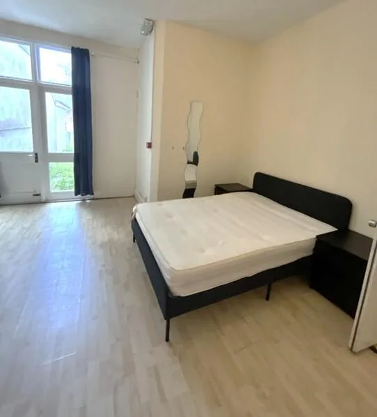 7 bedroom house for rent
