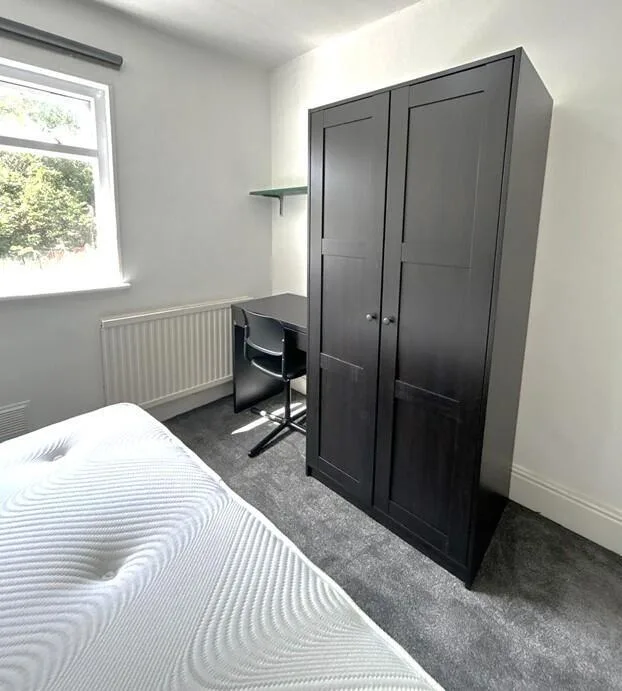 7 bedroom house for rent