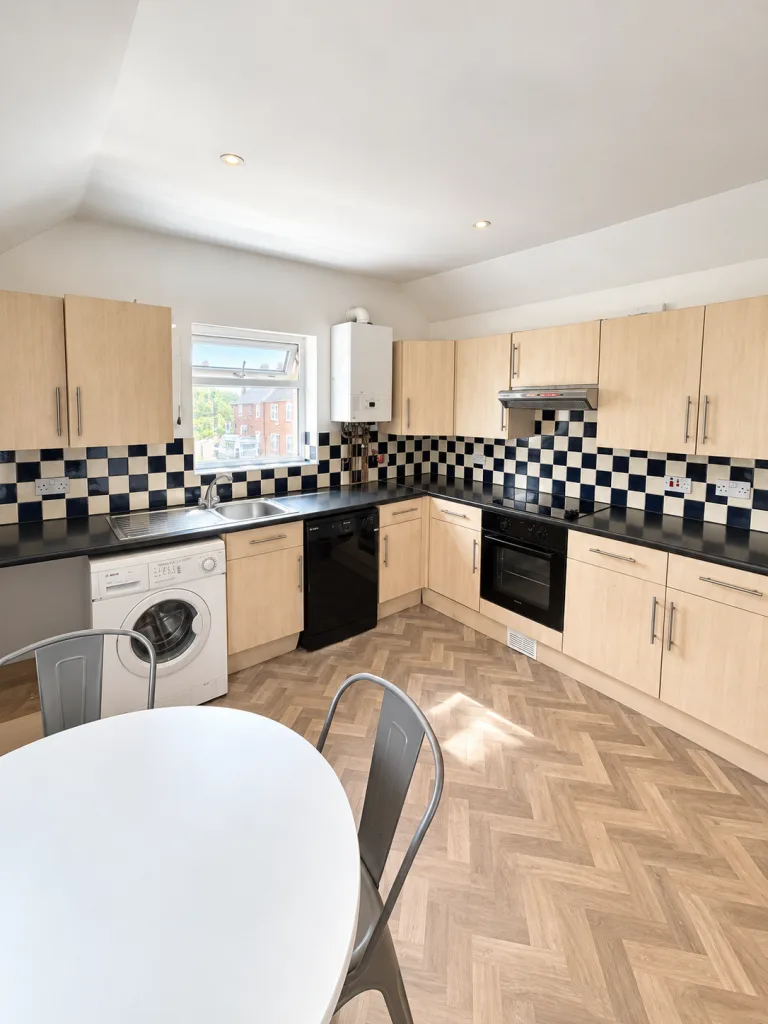 7 bedroom duplex for rent