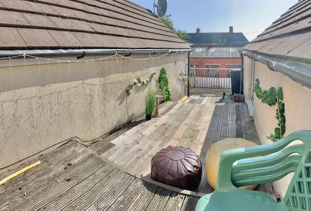 7 bedroom duplex for rent