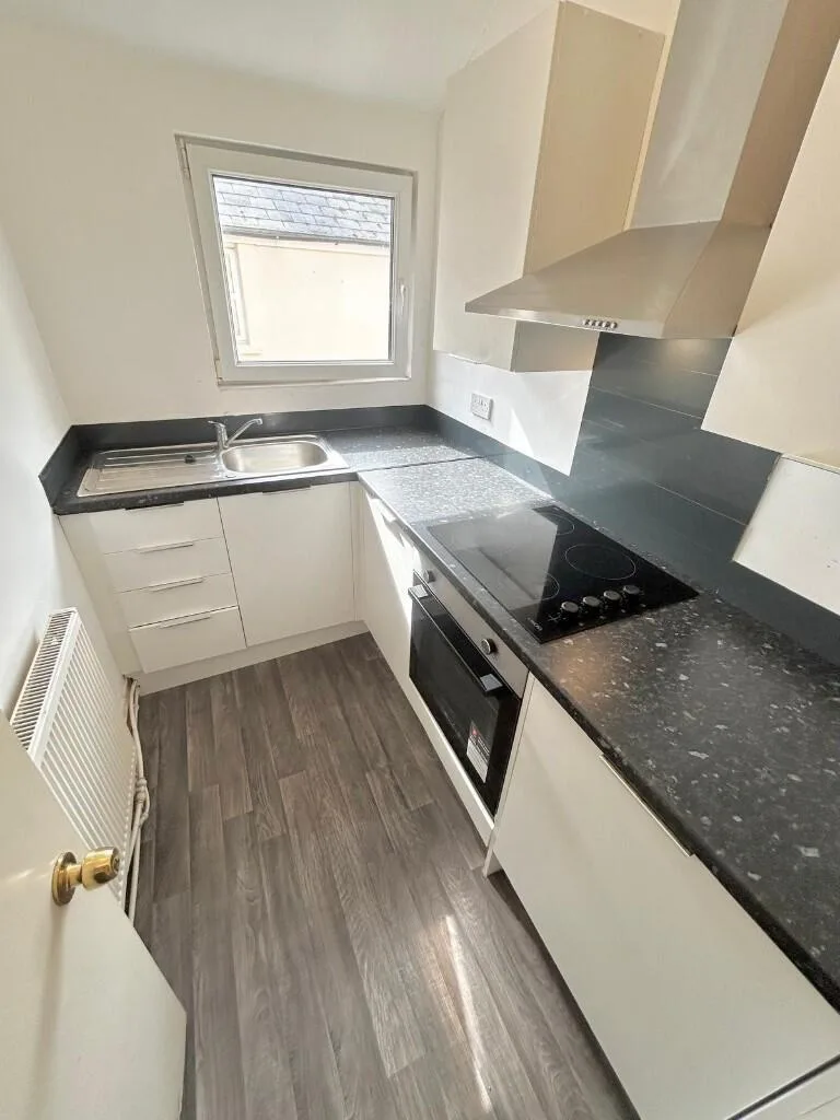 7 bedroom house for rent