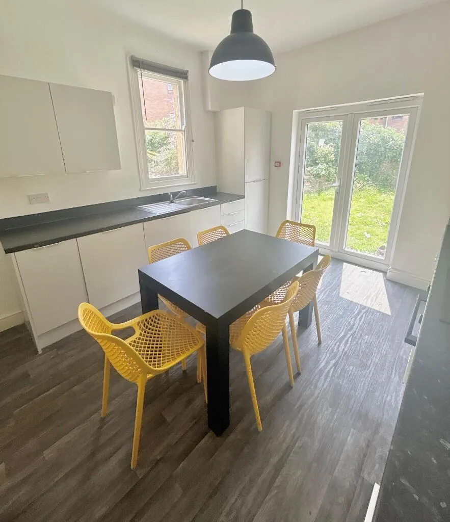 7 bedroom house for rent