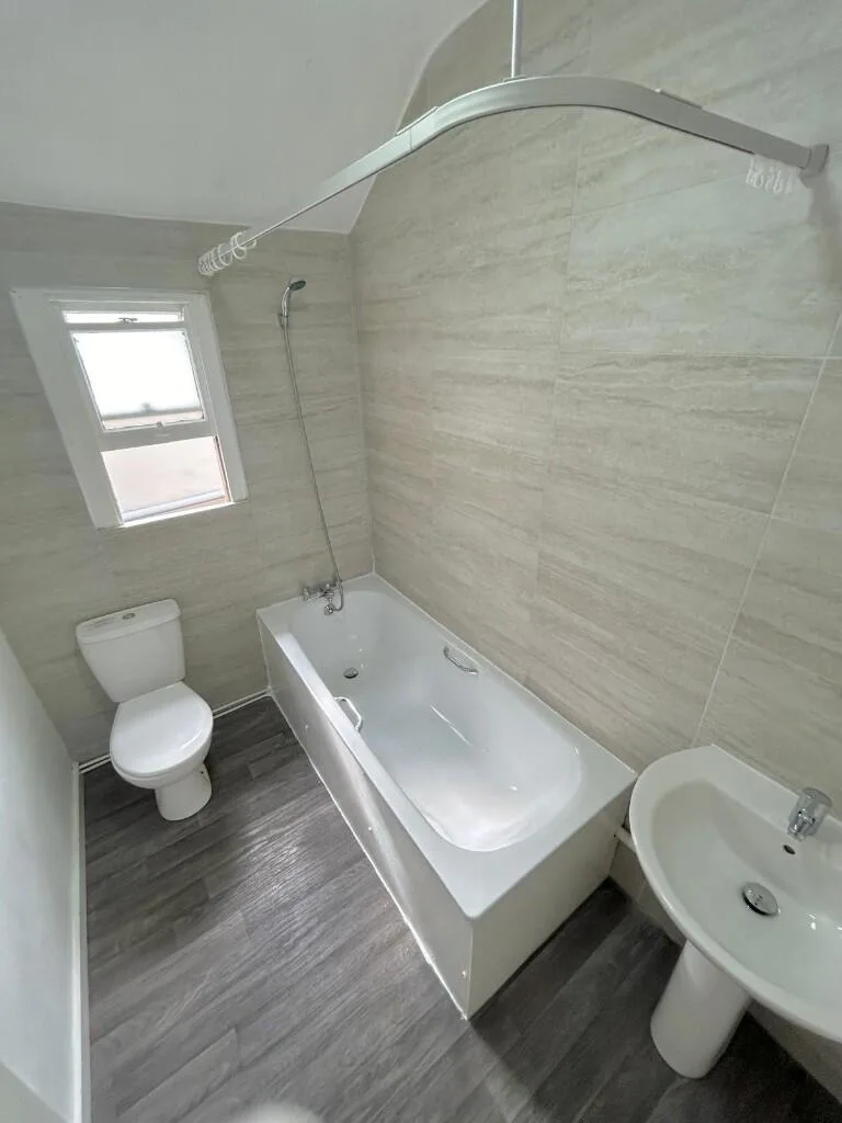 7 bedroom house for rent