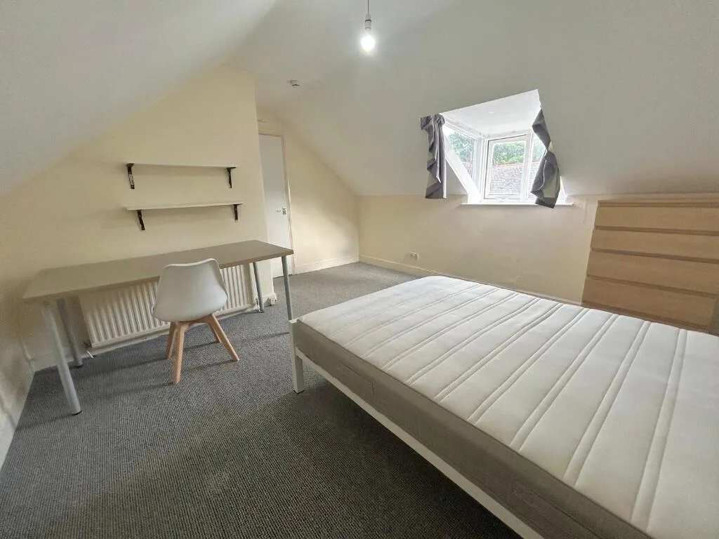 7 bedroom house for rent
