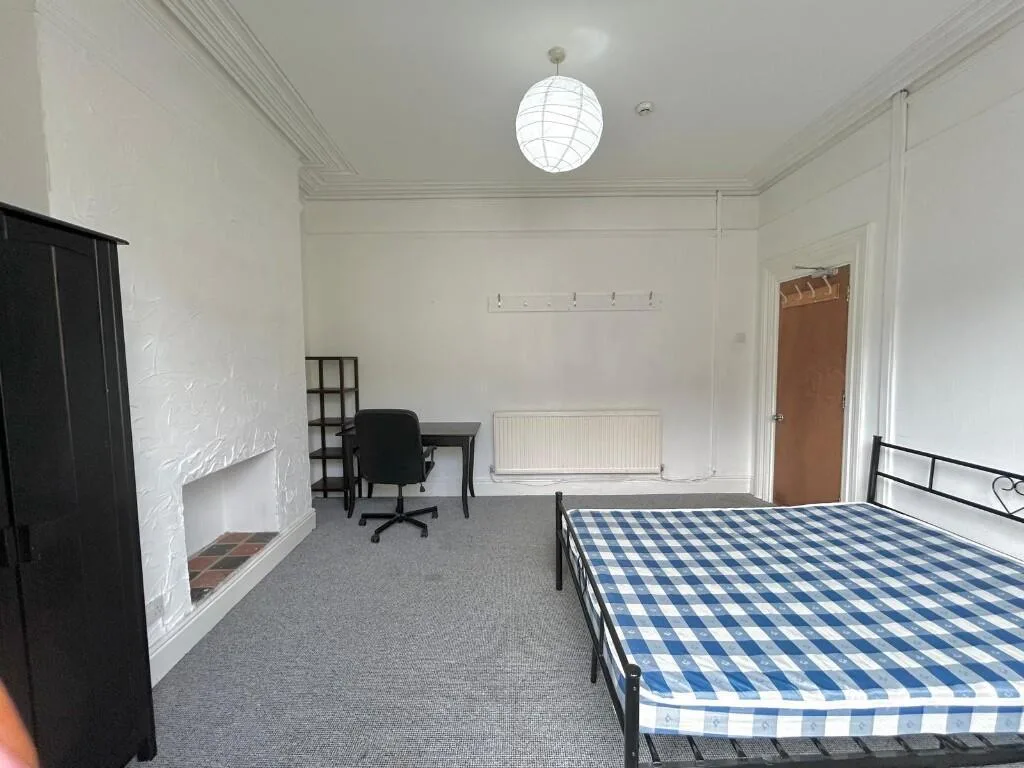 7 bedroom house for rent