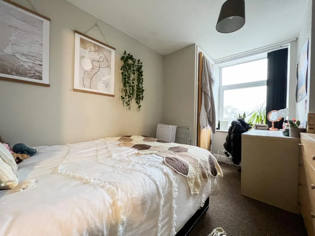 8 bedroom terraced house for rent