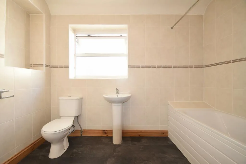 9 bedroom house for rent