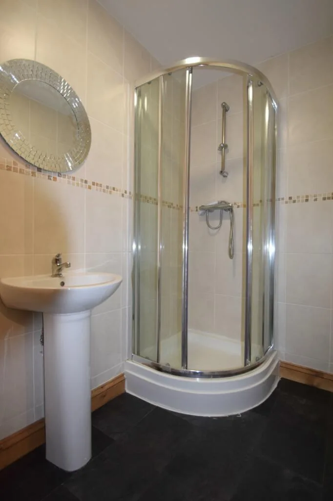 9 bedroom house for rent