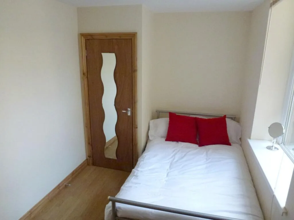 9 bedroom house for rent