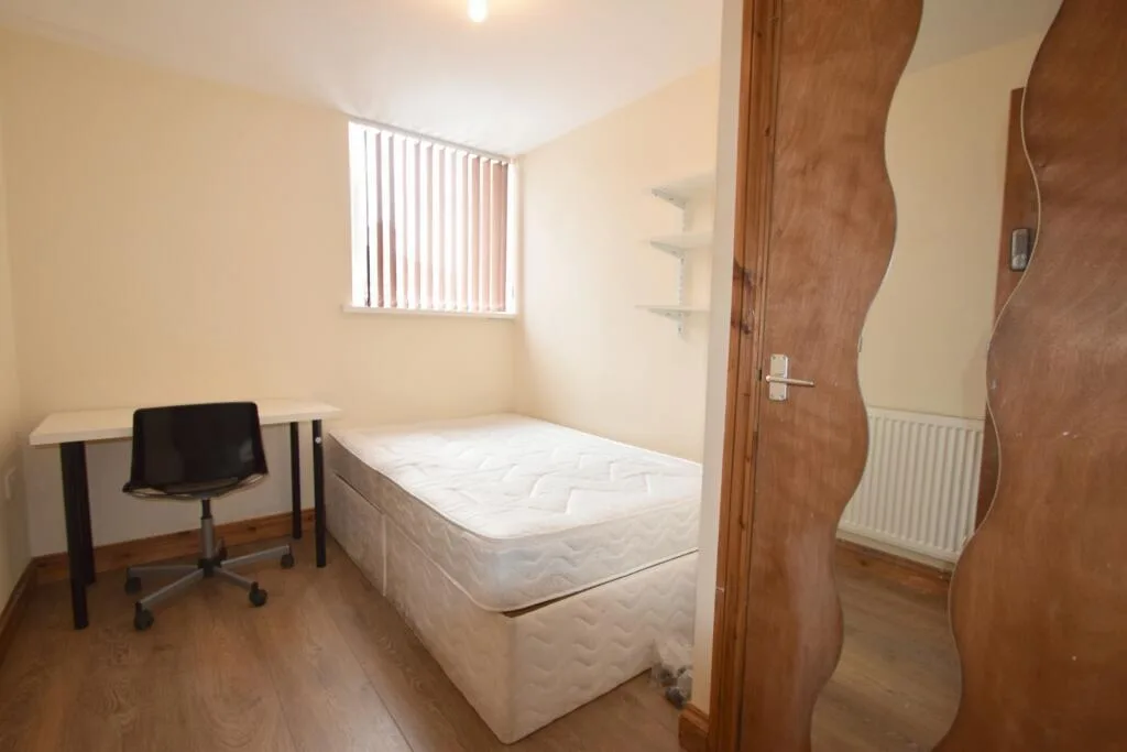 9 bedroom house for rent