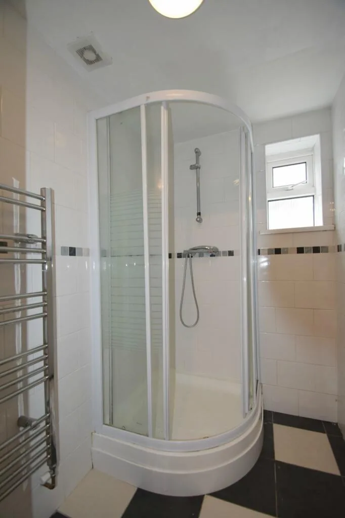 9 bedroom house for rent
