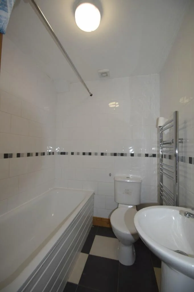 9 bedroom house for rent