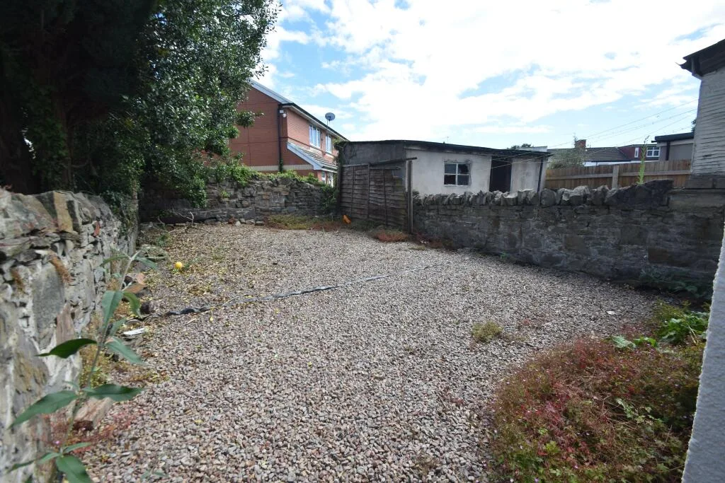 7 bedroom house for rent