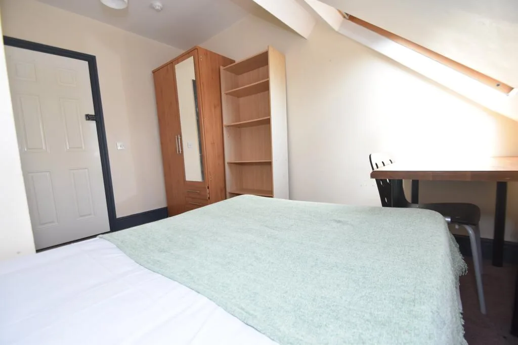 7 bedroom house for rent