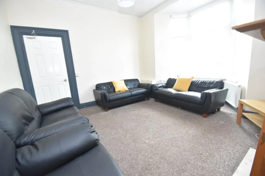 7 bedroom house for rent
