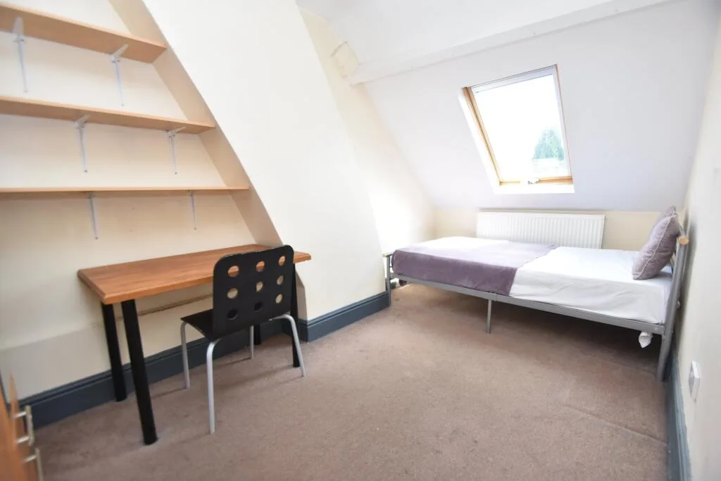7 bedroom house for rent