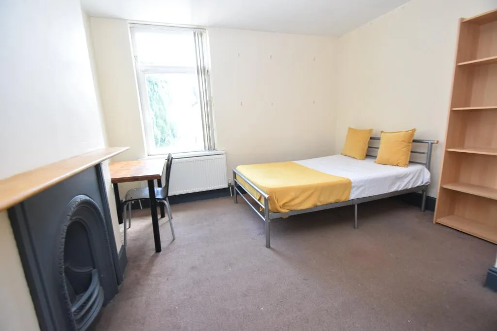 7 bedroom house for rent