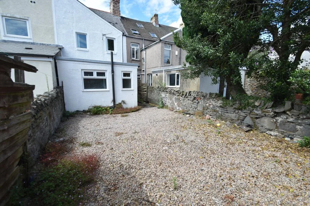 7 bedroom house for rent