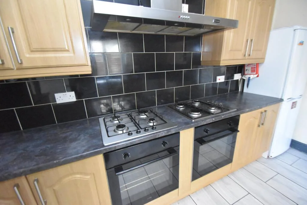 7 bedroom house for rent