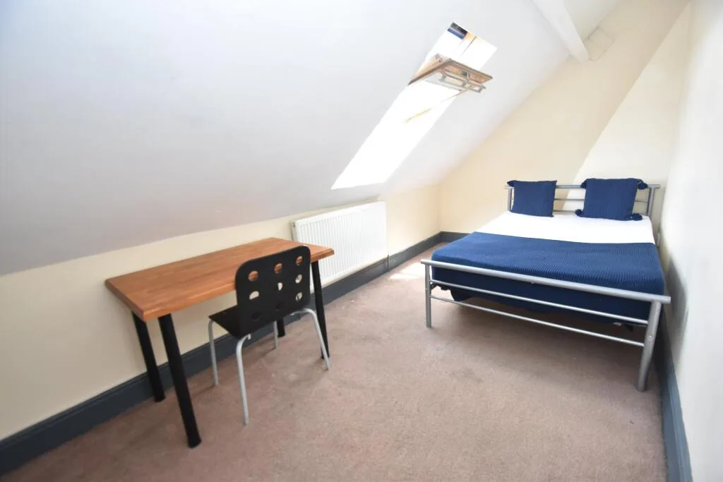 7 bedroom house for rent