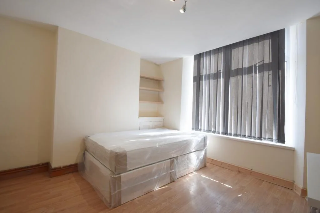 8 bedroom house for rent
