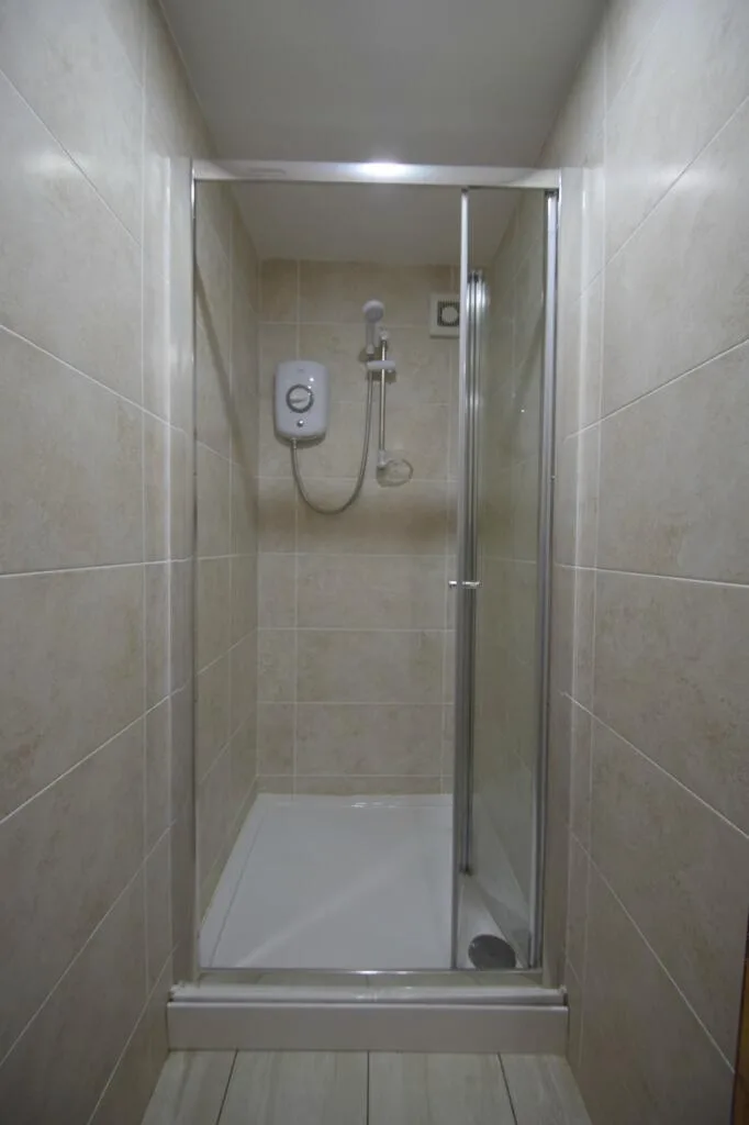 8 bedroom house for rent