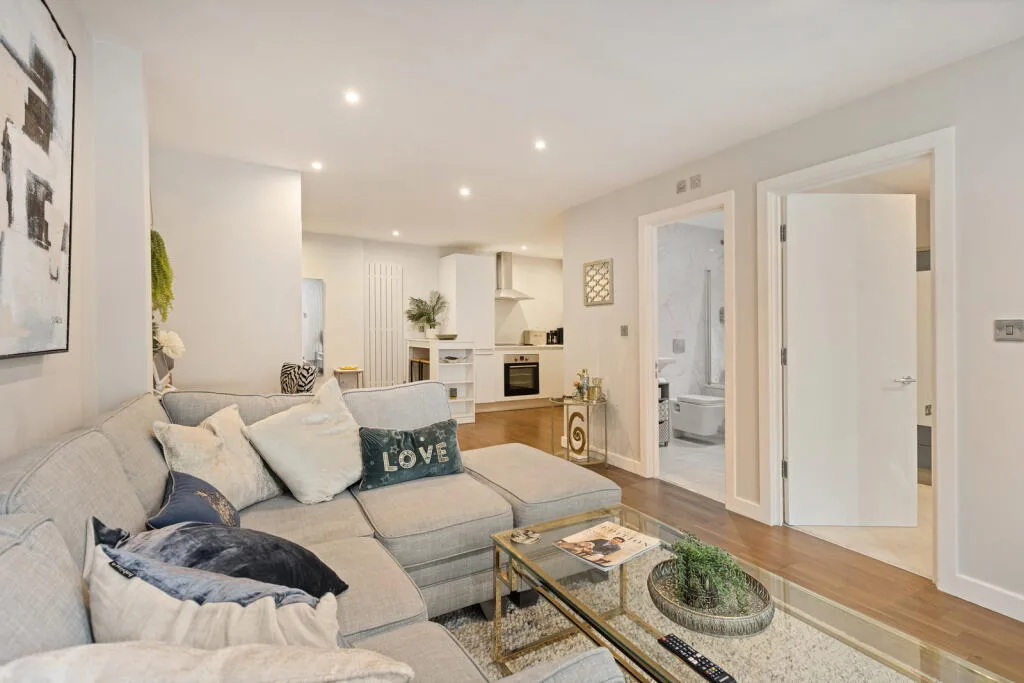 2 bedroom flat for rent