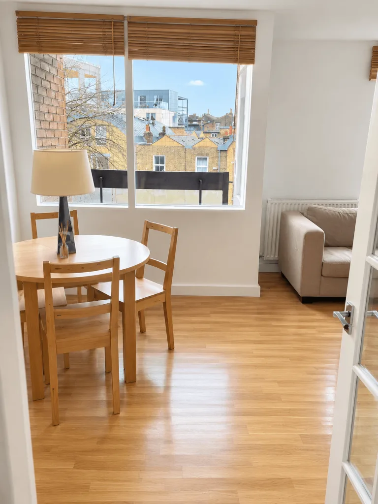 3 bedroom maisonette for rent