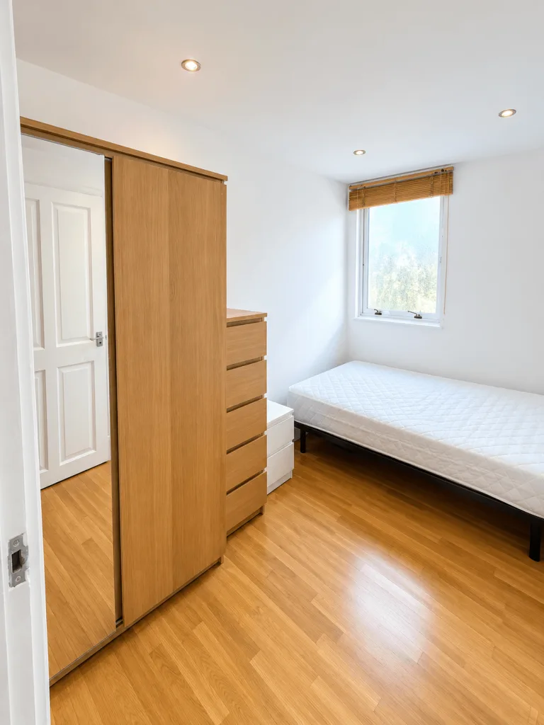 3 bedroom maisonette for rent