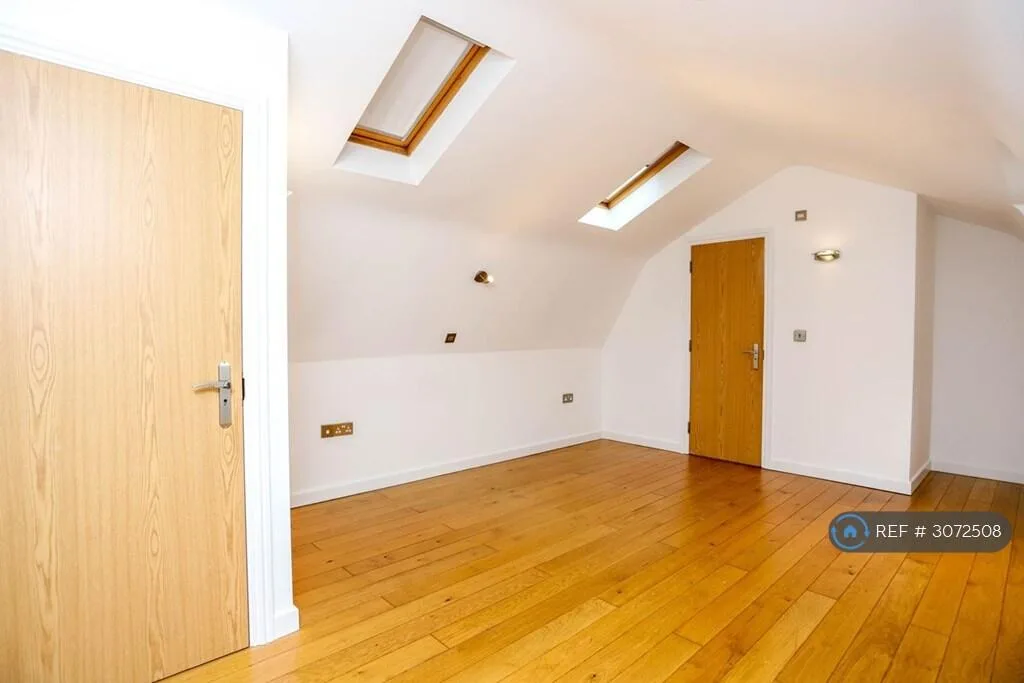 2 bedroom end of terrace house for rent