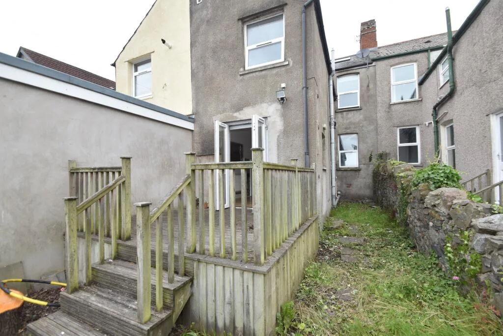 5 bedroom house for rent