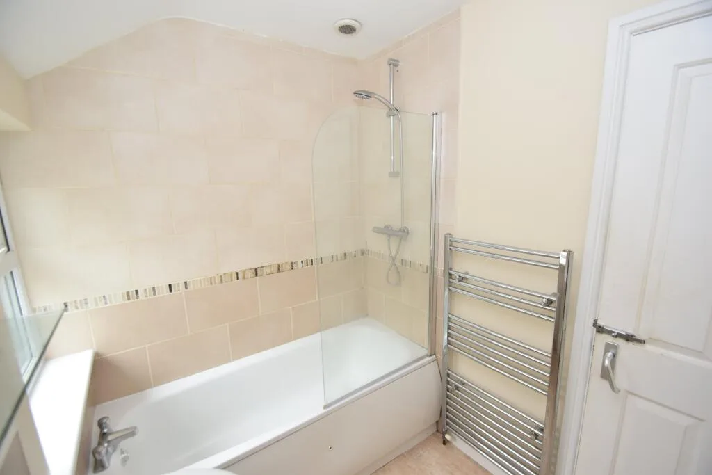 5 bedroom house for rent