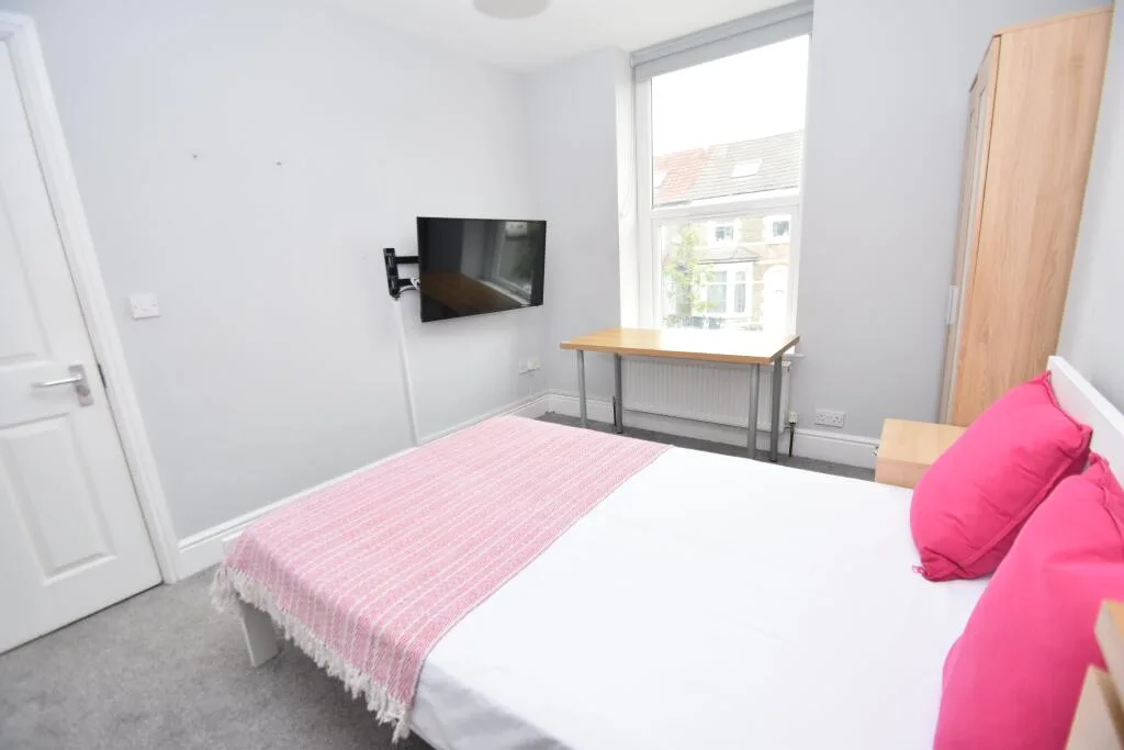 5 bedroom house for rent