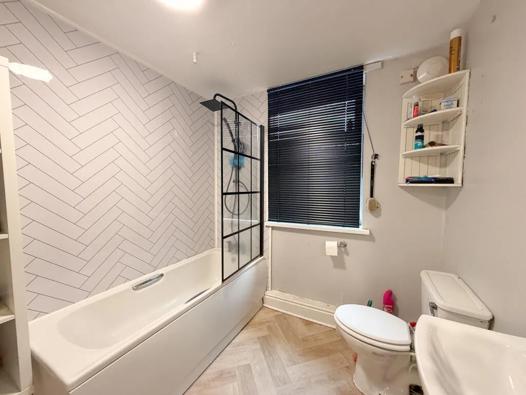 5 bedroom apartment for rent