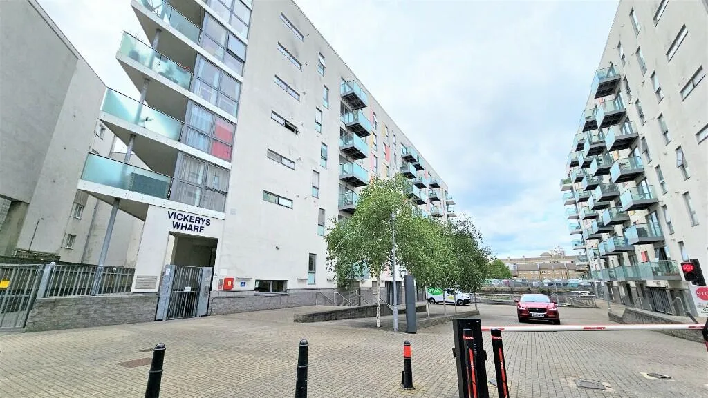 2 bedroom ground floor flat for rent