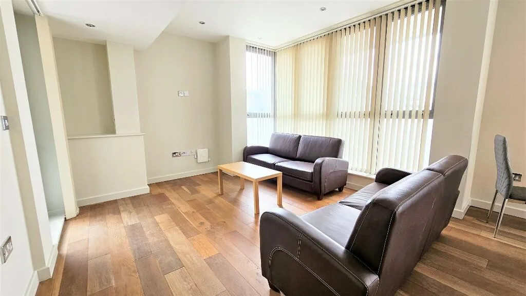 2 bedroom ground floor flat for rent