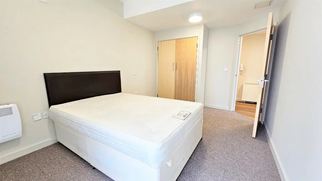 2 bedroom ground floor flat for rent