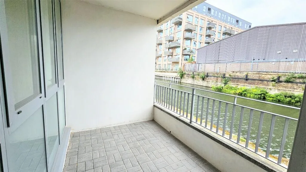 2 bedroom ground floor flat for rent