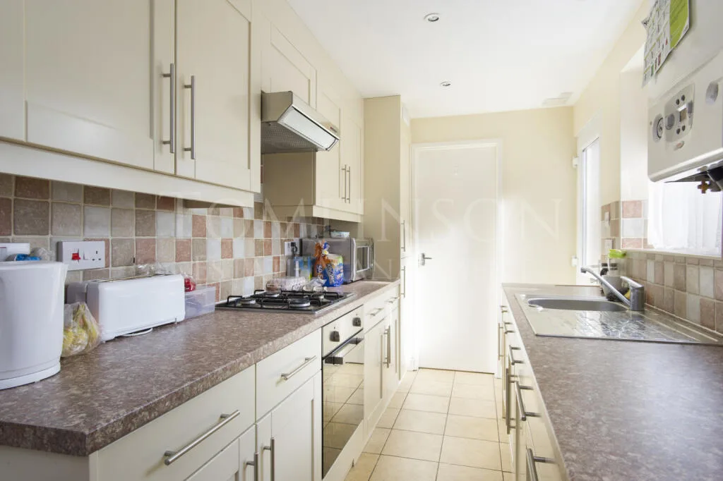 4 bedroom terraced house for rent