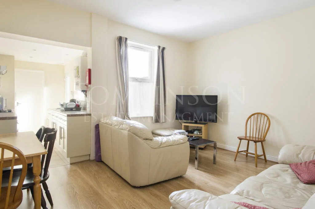 4 bedroom terraced house for rent