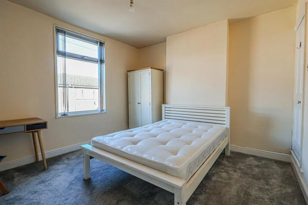 2 bedroom terraced house for rent
